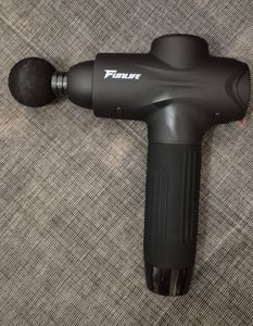 Masážní pistole FunLife M6 a přístroj na uvolnění fascií – amplituda 12 mm, 3200 otáček za minutu, 10 úrovní, 6 masážních hlavic, USB-C, tichý provoz <45 dB Fotografie od zákazníka č. 8
