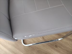 Hela Tische, 2er Set Freischwinger Stuhl Ruby - Kunstleder Grau mit Steppung - Metallgestell verchromt - Bügelgriff - höhere Belastbarkeit von 140kg Kunden-Foto 1