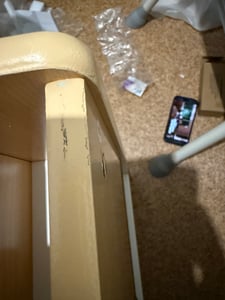 COSTWAY Set di scrivania e sedia per bambini, banco di scuola con scaffali aperti, cassetto e contenitore per stoffa, set di mobili per bambini con tavolo per l'artigianato Foto del cliente 1