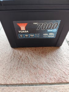 Batteria di avviamento YBX7000 EFB Start Stop Plus di Yuasa (YBX7030) Batterie Startanlage Akku, Akkumulator, Batterie, Autobatterie Foto del cliente 2