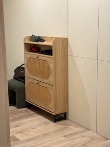 COSTWAY Schuhschrank 2 Klappen, Schuhkipper mit Rattantüren und Ablageflächen, Holz Schuhkommode platzsparend, 80 x 24 x 115 cm Kunden-Foto 1