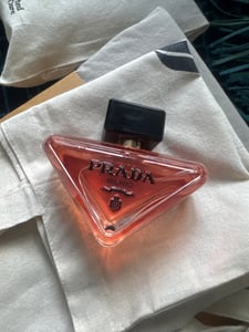 Refillable Prada Paradoxe Intense Edp Spray Kunden-Foto 1