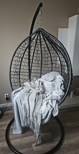 Závěsné zahradní křeslo Cocoon černé s polštáři a rámem LAZYHOME Fotografie od zákazníka č. 1