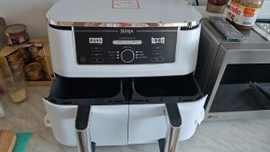 Ninja Dual Zone Max Heißluftfritteuse, 9,5 l, weiß Kunden-Foto 1