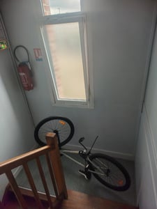BMX HILAND Freestyle 26 pouces, vélo pour enfants avec 2 pegs en acier, roue libre, pour garçons et filles à partir de 9, 10, 11 et 12 ans, bleu Photo du client 1