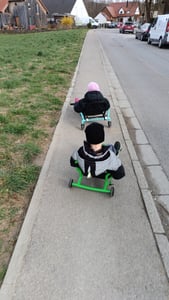 EzyRoller Classic X: veicolo per bambini dai 3 ai 14+ anni; triciclo, trike, monopattino a tre ruote, veicolo ricreativo a tre ruote Foto del cliente 1