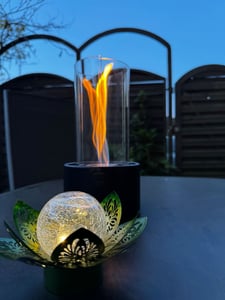 Firell® Cheminée de table CURL-II en métal - Cheminée au bioéthanol Intérieur & Extérieur - Durée de combustion extra longue - Feu de table avec flamme tourbillonnante brevetée Photo du client 3