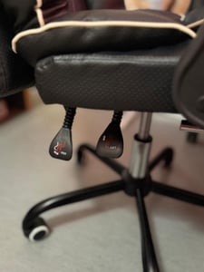 Gaming-Stuhl mit Ventilator, Bürostuhl, Luftkühler und Kühlung – Belüfteter Kühlsitz, mit Liegefunktion,  sanfte Vibrationsmassage, Schwarz Kunden-Foto 43
