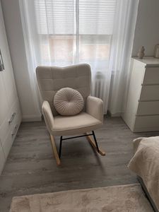 HOMCOM Schaukelstuhl, ergonomische Form, Echtholzkufen, bis 120 kg, Hellgrau Kunden-Foto 1