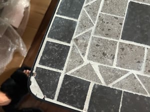 vidaXL Sedia bistrot a mosaico 2 pz. Grigio Foto del cliente 3