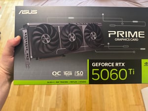 ASUS Prime -RTX5060TI-O8G, GeForce RTX 5060 Ti, 8 GB, GDDR7, 128 bit, 7680 x 4320 px, PCI Express 5.0 Fotografia od zákazníka č. 1