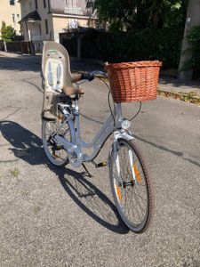 Bergsteiger Marseille 26 Zoll 28 Zoll Damenfahrrad, ab 150 cm, Korb aus Rattan, Fahrrad-Licht, Damen-Citybike, Damenrad im Retro-Design, 6 Gang Shimano Tourney Schaltung Kunden-Foto 5