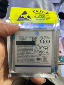 Original Samsung Galaxy S22 S901B EB-BS901ABY Akku Batterie Battery 3700mAh Accu GH82-27494A 14.35 Wh inklusive vormontierte Klebefolie Kunden-Foto 2