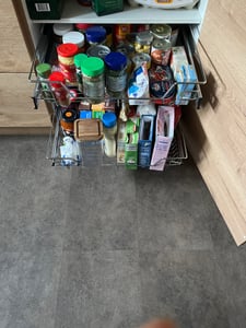 YARDIN Teleskopická kuchynská zásuvka 2X 60 cm Kuchynská skrinka Kôš Výsuvná skrinka Výsuvné skrine do spálne Kôš Výsuvná zásuvka s plným výsuvom Fotografia od zákazníka č. 10