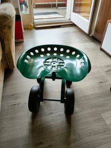COSTWAY Rollsitz höhenverstellbar fahrbar, Gartenwagen mit Rollen, ausziehbarem Griff & Korb, Gartensitz drehbar bis 150kg 96,5x47,5x47-55cm Kunden-Foto 3