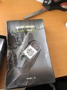 Motorrad Helm Bluetooth Headset Helm BT Headset Wasserdichtes universelles Kommunikationssystem fuer ATV Dirt Bike Motorrad Helm Sprechanlage Gegensprechanlage Kunden-Foto 3