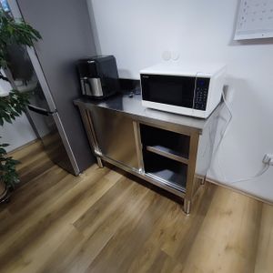 vidaXL Arbeitsschrank mit Schiebetüren 120x50x(95-97) cm Edelstahl Kunden-Foto 1