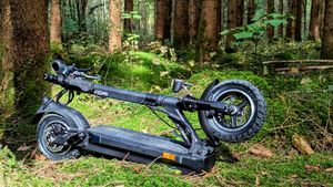 Elektroroller JOYOR S5 Mit ABE-Gutachten - 500W Motor 48V13AH Batterie 45KM Reichweite Scheibenbremsen - Schwarz Kunden-Foto 16