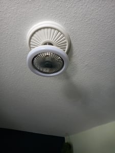 30W Deckenventilator mit Beleuchtung 3 Farbtemperatur Dimmbar 3 Geschwindigkeiten Fernbedienung Timer Deckenleuchte mit Ventilator, Weiß Kunden-Foto 1