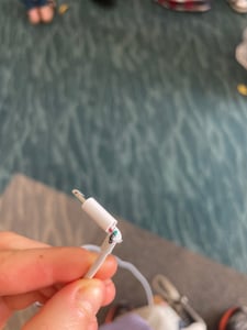 2x iPhone Lightning Ladekabel 1m – USB-A auf Lightning Ladekabel – Ladekabel für iPhone 5 bis 14 Pro Max, iPad, iPod & AirPods Kunden-Foto 2