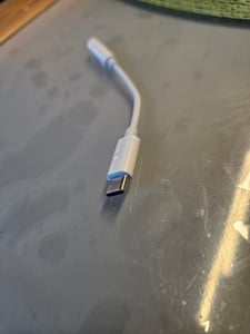 USB Type C auf 3,5mm Klinke Audio Aux Adapter – Für iPhone 15, 16, e, Pro, Max, Samsung, Google Pixel, OnePlus etc. – Klarer Sound & robuste Qualität Kunden-Foto 1