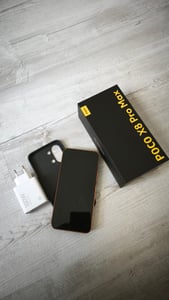POCO X8 Pro Max, 17,4 cm (6.83"), 2772 x 1280 Pixel, 12 GB, 256 GB, 50 MP, Weiß Kunden-Foto 2