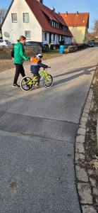 Bergsteiger Kansas 20 Zoll Kinderfahrrad, geeignet für 6, 7, 8, 9 Jahre, Shimano 6 Gang-Schaltung, Mountainbike mit Weißwandbereifung, Jungen-Fahrrad, Mädchen-Fahrrad Kunden-Foto 3
