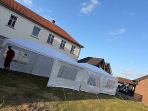Jayseuw Pavillon 3x6m, Festzelt Gartenzelt Wasserdicht, UV-Schutz, mit 5 Seitenteilen und 1 Eingängen, für Garten Terrasse Feier Party, weiß Kunden-Foto 3