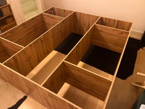 Masseno Schiebetürenschrank ORRA 250/205/60 cm Kleiderschrank mit Spiegel und Lamellen, 4 Schubladen Schlafzimmer Schrank 3-türig Eiche Artisan + Schwarz Kunden-Foto 1