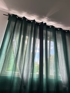 Závesy s očkami 140x230 cm 2 kusy tmavomodré záclony do obývačky Fotografia od zákazníka č. 1
