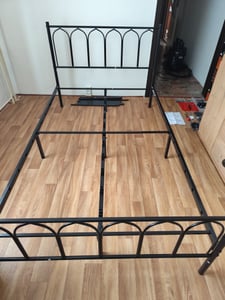 MODFU Metallbett 120x200 LED-Bettrahmen mit USB-Anschlüsse,Einzelbett ohne Matratze,Metallplattformbettrahmen mit Stützbeinen und 13 Metalllamellen,Weiß Kunden-Foto 1