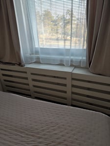 vidaXL Rivestimento per radiatori bianco 78x20x82 cm materiale a base di legno Foto del cliente 1