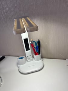 Doppel-LED Schreibtischlampe mit Akku & LCD Display, 6in1 Tischlampe mit Uhr, Termometer & Organizer, Touch-Steuerung, USB-C, Weiß, EVI TECH 40 LEDs Kunden-Foto 1