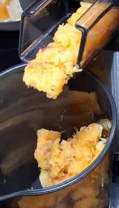 AMZCHEF Entsafter mit 113MM Einfüllöffnung, 1,8 L Slow Juicer, Entsafter für Gemüse und Obst, Leicht zu Reinigen, Silber Kunden-Foto 3