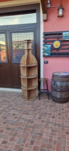 Stojak na wino Tribesigns o wysokości 190 cm, z przegródkami do przechowywania, okrągła szafka na wino w stylu industrialnym z wiszącym uchwytem na kielichy, piwniczka, rustykalny brąz Zdjęcie produktu od klienta nr 1