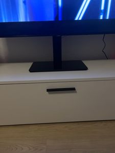 Maclean MC-450 Univerzálny stojan na TV obrazovku Stojan na TV obrazovku pre 32-65" QLED LCD LED OLED plazmové televízory do max. 40 kg max. VESA 400x400, výška Fotografia od zákazníka č. 4