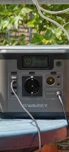 SWAREY S500 Pro 500W(1000W Spitze) Powerstation Stromerzeuger Solarspeicher 518Wh Power Station Solar Generator mit 2x 100W Solarpanels Solarzelle Kunden-Foto 1