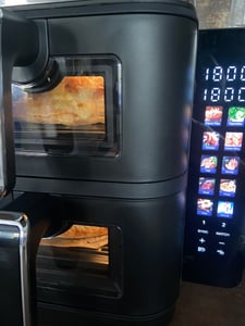 Heißluftfritteuse 2 Kammern - 12 L Doppelstock – 2900 Watt – 2 Frittierbehälter inkl. Abtropfblech – 10 Funktionsprogramme – Sync und Match-Funktion Kunden-Foto 1