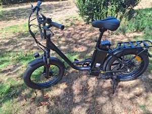Qekud E20 Elektrische Fiets - 20*3.0 inch banden, 48V 13Ah accu, Shimano 7-versnellingen, bereik van 100 km, zwart Klantenfoto 2