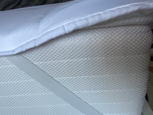 140x 200 Matratzenschoner - Matratzenauflage für Matratzen bis 30cm - Bei 60°C waschbar &   für mehr Hygiene im Bett - Unterbett als Schutz für Boxspringbett & Topper Kunden-Foto 2