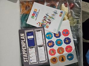 Olvy Magnetische Bausteine Montessori Spielzeug 80 pcs -Magnetic Tiles Kinder -Magnetbausteine - Magnetisches Konstruktionsspielzeug, Magna,Prinzessin Kunden-Foto 4