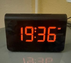Digitaler Funkwecker ICON TFA Dostmann 60.2543, schwarz, mit orangenen LED Leuchtziffern Kunden-Foto 1