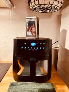 Heißluftfritteuse AF-625A Heißluftfritteuse 6.5L Airfryer, 80 - 200 °C, 1700W, Timer, digitales Display, 8 Kochprogramme, schwarz Kunden-Foto 1