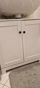 SoBuy Waschbeckenunterschrank - Badschrank mit Türen und verstellbaren Regalböden - Badmöbel aus MDF, Unterschrank für kleines Badezimmer Weiß BZR18-W Kunden-Foto 1
