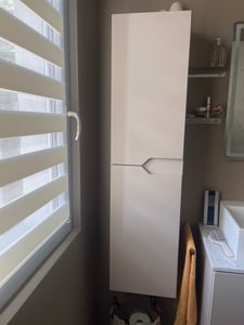 RODAN | Wysoka Szafka Łazienkowa - Beżowa - 136 cm - MODERN - Wąska Szafka - Wisząca - Fronty MDF Zdjęcie produktu od klienta nr 1