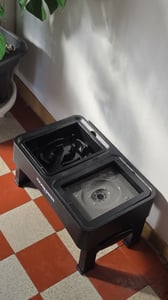 Vulpes Goods stazione di alimentazione per cani, ciotole per cani rialzate e regolabili in altezza, stazione di alimentazione per cani di piccola, media e grande taglia e animali domestici, nero Foto del cliente 1