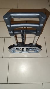Jopassy Treppensackkarre klappbar Gegenstände Treppenkarre Stapelkarre Treppen Sackkarre Transportkarre Treppensteiger für Umzug und schwere bis 75kg Alu Kunden-Foto 7