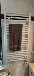 Radiateur de salle de bain Heilmetz électrique 100 x 50 cm Radiateur sèche-serviettes électrique Radiateur sèche-serviettes à tubes ronds 500 W Blanc Photo du client 1