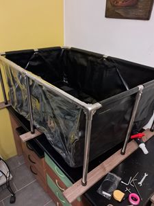 VEVOR Fischteich aus PVC, Fischteich mit 5000 L Fassungsvermögen, faltbares Koi-Aquarium, rundes Fischbecken mit stabilem Rahmen & Ablassventil, für Aquakultur, Koi-Zucht & Bewässerung (blau) Kunden-Foto 1