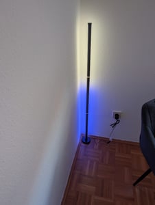 LED Stehlampe Wohnzimmer, WiFi Stehlampe Dimmbar, RGB Standleuchte mit Fernbedienung und APP, Lampe LED Ecklampe mit 30 Millionen Farben, Musik Sync Kunden-Foto 2
